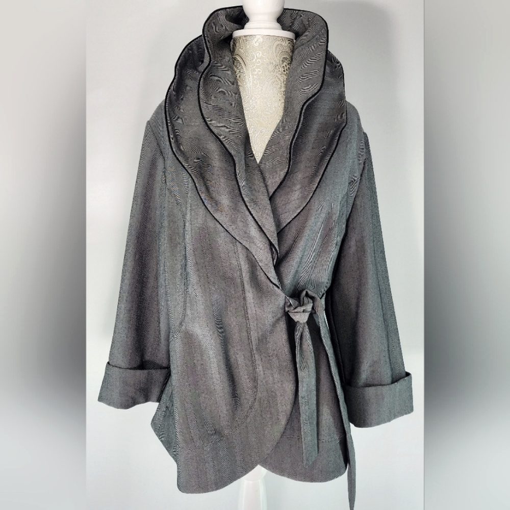 Ashro ladies ruffle blazer